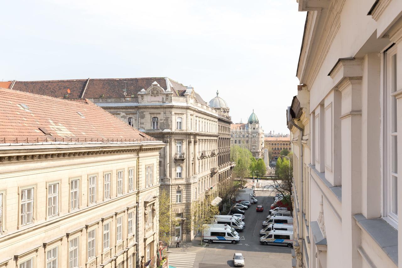 Real Apartments Zoltán Budapeste Exterior foto